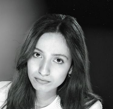 Hiba, assistante